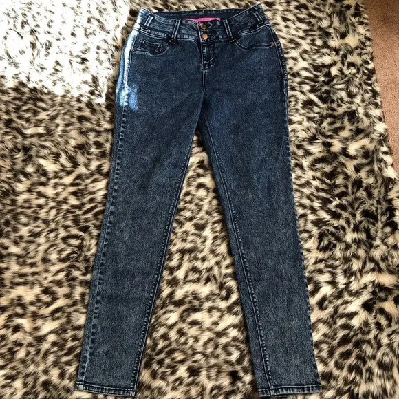 VTG Y2K Tinseltown Dark Washed Blue Low Rise Women Jeans size 9 - Picture 1 of 4